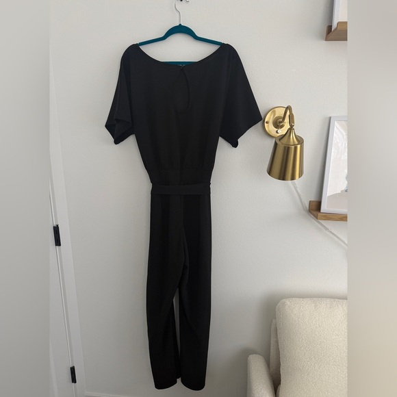 Elegant Black Women's Jumpsuit - Picture 4 of 4